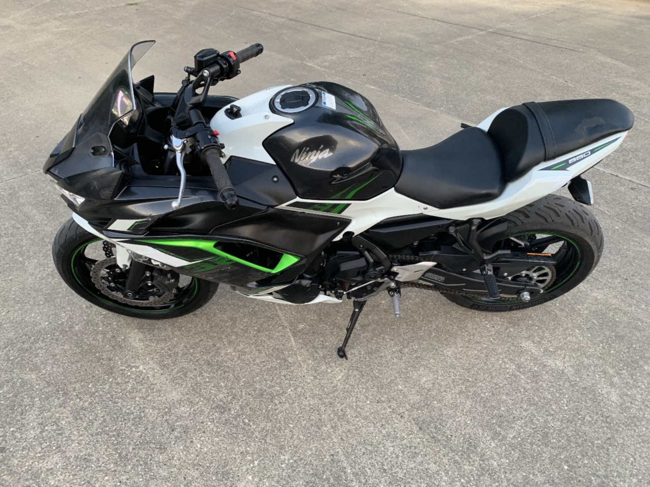 2022 Kawasaki EX650 Ninja 